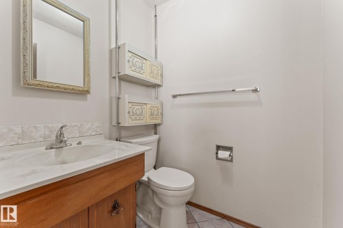 13820 86 Street, Edmonton, AB - Indoor Photo Showing Bathroom