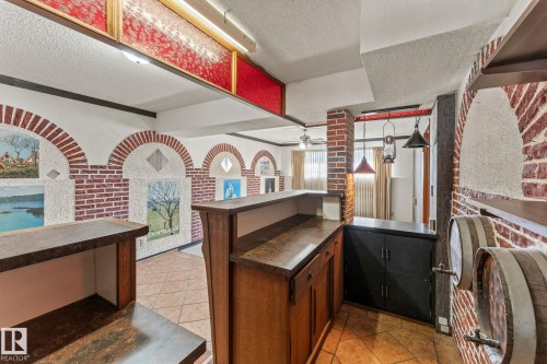 13820 86 Street, Edmonton, AB - Indoor