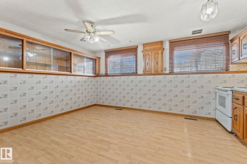 13820 86 Street, Edmonton, AB - Indoor Photo Showing Other Room