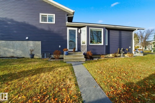 373 Kline Crescent, Edmonton, AB - Outdoor