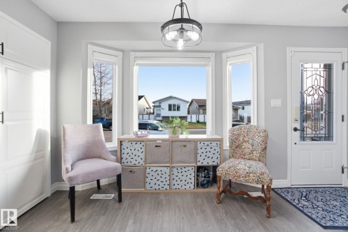 373 Kline Crescent, Edmonton, AB - Indoor