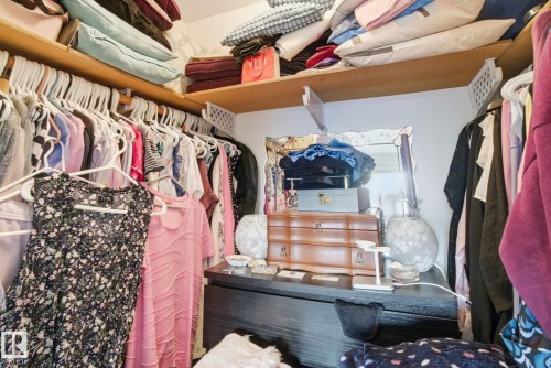 373 Kline Crescent, Edmonton, AB - Indoor With Storage