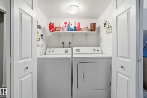 373 Kline Crescent, Edmonton, AB - Indoor Photo Showing Laundry Room