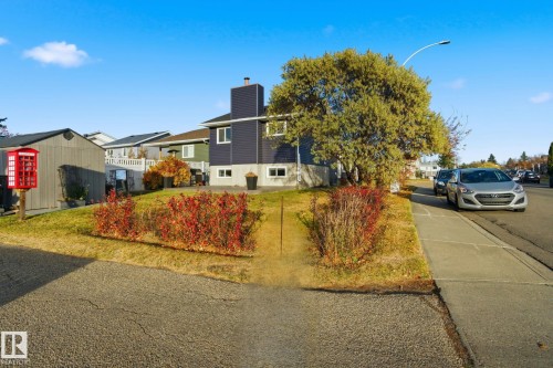 373 Kline Crescent, Edmonton, AB - Outdoor