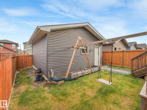 3807 Weidle Crescent, Edmonton, AB - Outdoor