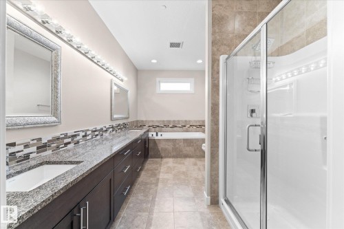 88 Brickyard Bend, Stony Plain, AB - Indoor Photo Showing Bathroom
