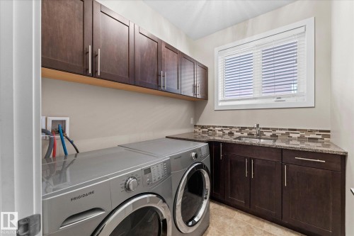 88 Brickyard Bend, Stony Plain, AB - Indoor Photo Showing Laundry Room