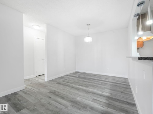 303 10528 29 Avenue, Edmonton, AB - Indoor Photo Showing Other Room