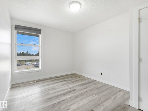 303 10528 29 Avenue, Edmonton, AB - Indoor Photo Showing Other Room