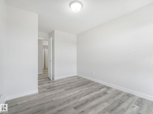 303 10528 29 Avenue, Edmonton, AB - Indoor Photo Showing Other Room