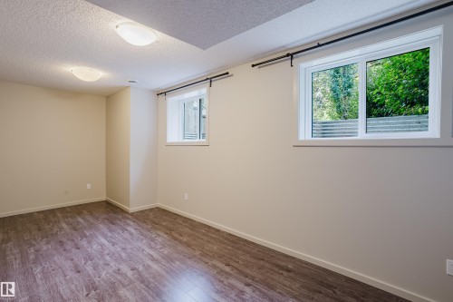 12038 62 Street, Edmonton, AB - Indoor Photo Showing Other Room