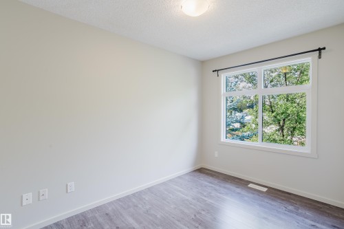 12038 62 Street, Edmonton, AB - Indoor Photo Showing Other Room