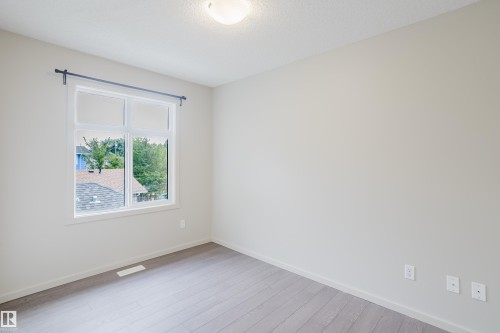 12038 62 Street, Edmonton, AB - Indoor Photo Showing Other Room