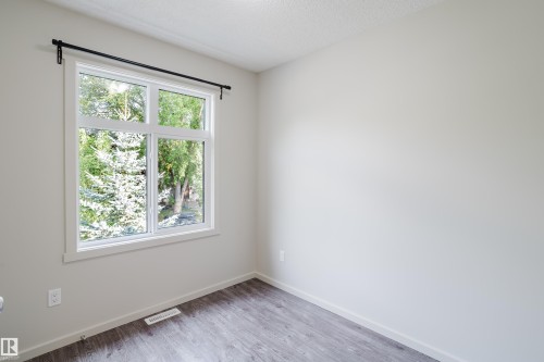 12038 62 Street, Edmonton, AB - Indoor Photo Showing Other Room