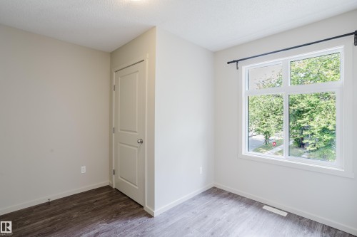 12038 62 Street, Edmonton, AB - Indoor Photo Showing Other Room