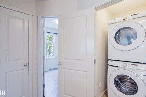 12038 62 Street, Edmonton, AB - Indoor Photo Showing Laundry Room