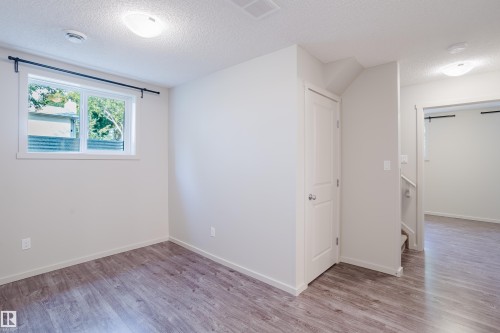 12038 62 Street, Edmonton, AB - Indoor Photo Showing Other Room