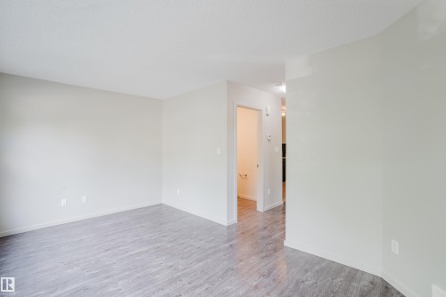 12038 62 Street, Edmonton, AB - Indoor Photo Showing Other Room
