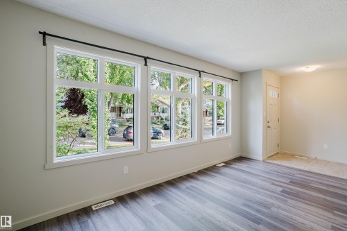 12038 62 Street, Edmonton, AB - Indoor Photo Showing Other Room