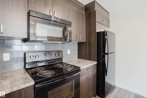 12038 62 Street, Edmonton, AB - Indoor Photo Showing Kitchen