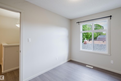 12038 62 Street, Edmonton, AB - Indoor Photo Showing Other Room