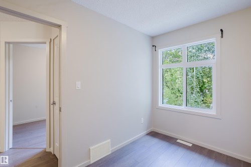 12038 62 Street, Edmonton, AB - Indoor Photo Showing Other Room