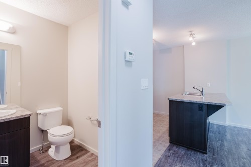 12038 62 Street, Edmonton, AB - Indoor Photo Showing Bathroom