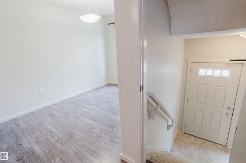 12038 62 Street, Edmonton, AB - Indoor Photo Showing Other Room