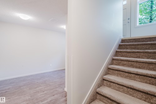 12038 62 Street, Edmonton, AB - Indoor Photo Showing Other Room