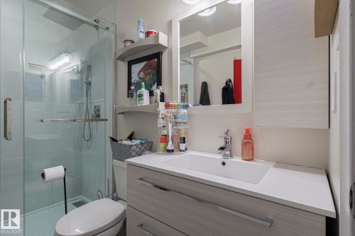 128 Sandalwood Crescent, Sherwood Park, AB - Indoor Photo Showing Bathroom