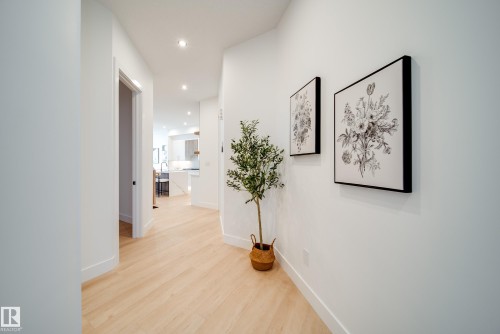 21 Starling Way, Fort Saskatchewan, AB - Indoor Photo Showing Other Room