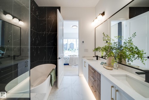 21 Starling Way, Fort Saskatchewan, AB - Indoor Photo Showing Bathroom