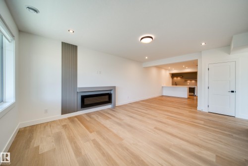 21 Starling Way, Fort Saskatchewan, AB - Indoor Photo Showing Living Room With Fireplace