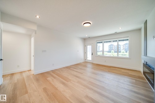 21 Starling Way, Fort Saskatchewan, AB - Indoor Photo Showing Other Room