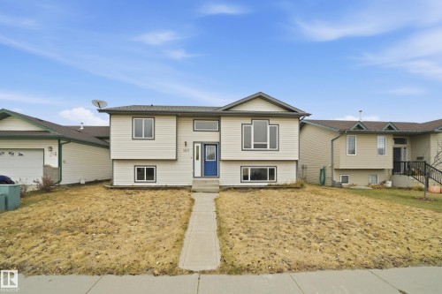 120 Premiere Crescent, Blackfalds, AB - Outdoor