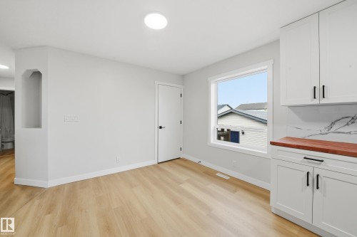 120 Premiere Crescent, Blackfalds, AB - Indoor Photo Showing Other Room