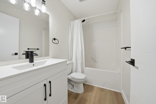 120 Premiere Crescent, Blackfalds, AB - Indoor Photo Showing Bathroom
