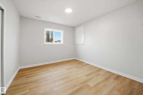 120 Premiere Crescent, Blackfalds, AB - Indoor Photo Showing Other Room