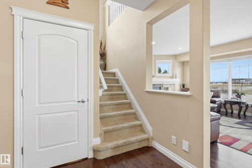 1590 Chapman Way Sw, Edmonton, AB - Indoor Photo Showing Other Room