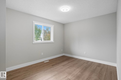 13327 155 Avenue, Edmonton, AB - Indoor Photo Showing Other Room