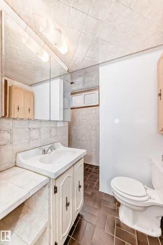 13003 128 Street, Edmonton, AB - Indoor