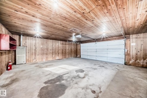13003 128 Street, Edmonton, AB - Indoor Photo Showing Garage