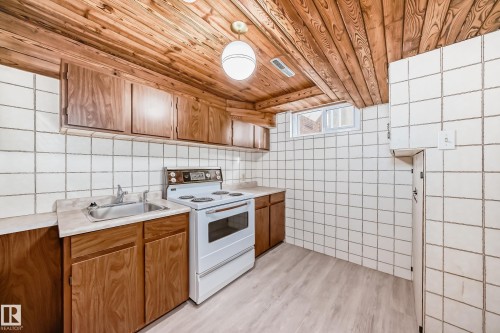 13003 128 Street, Edmonton, AB - Indoor Photo Showing Kitchen