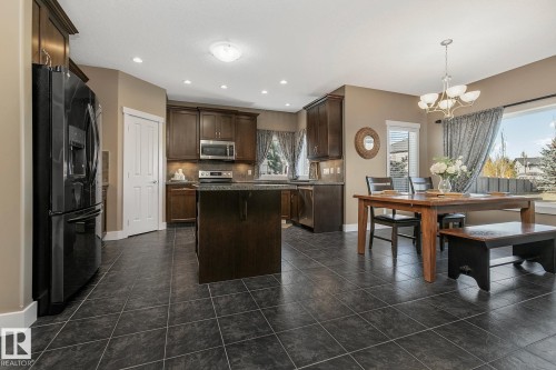 1110 Connelly Court, Edmonton, AB - Indoor