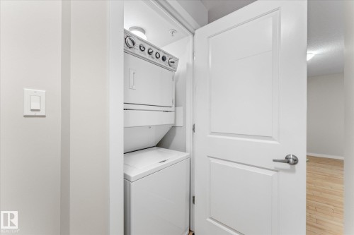 109 9523 160 Avenue, Edmonton, AB - Indoor Photo Showing Laundry Room