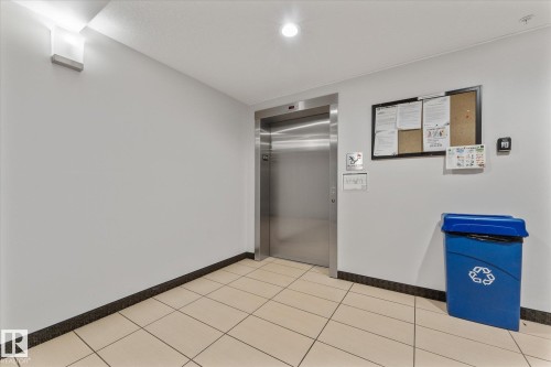 109 9523 160 Avenue, Edmonton, AB - Indoor Photo Showing Other Room