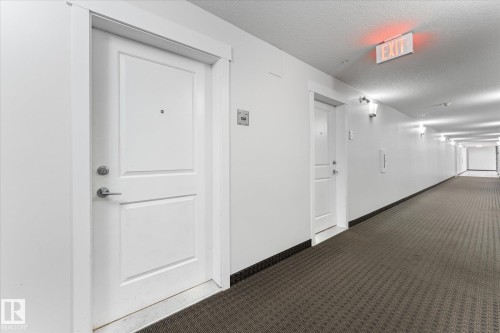 109 9523 160 Avenue, Edmonton, AB - Indoor Photo Showing Other Room