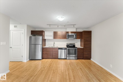 109 9523 160 Avenue, Edmonton, AB - Indoor Photo Showing Kitchen With Stainless Steel Kitchen
