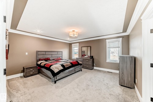 1552 Cunningham Cape Cape, Edmonton, AB - Indoor Photo Showing Bedroom