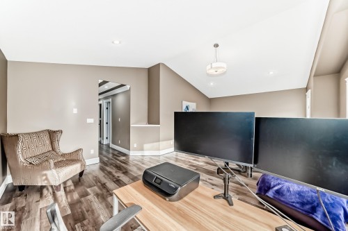 1552 Cunningham Cape Cape, Edmonton, AB - Indoor Photo Showing Other Room